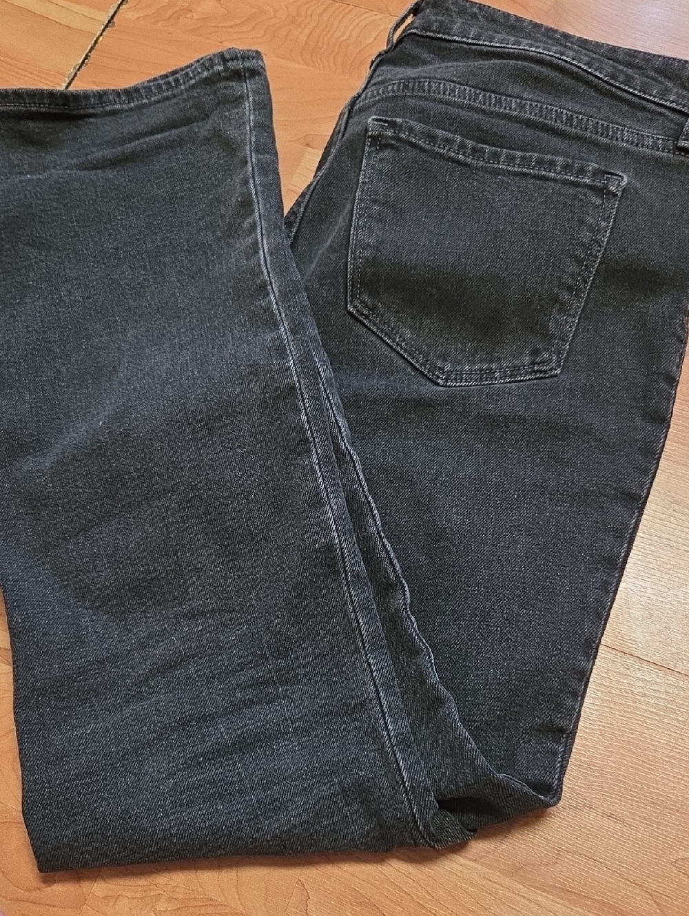 Old Navy Women's Black Washed Jeans
